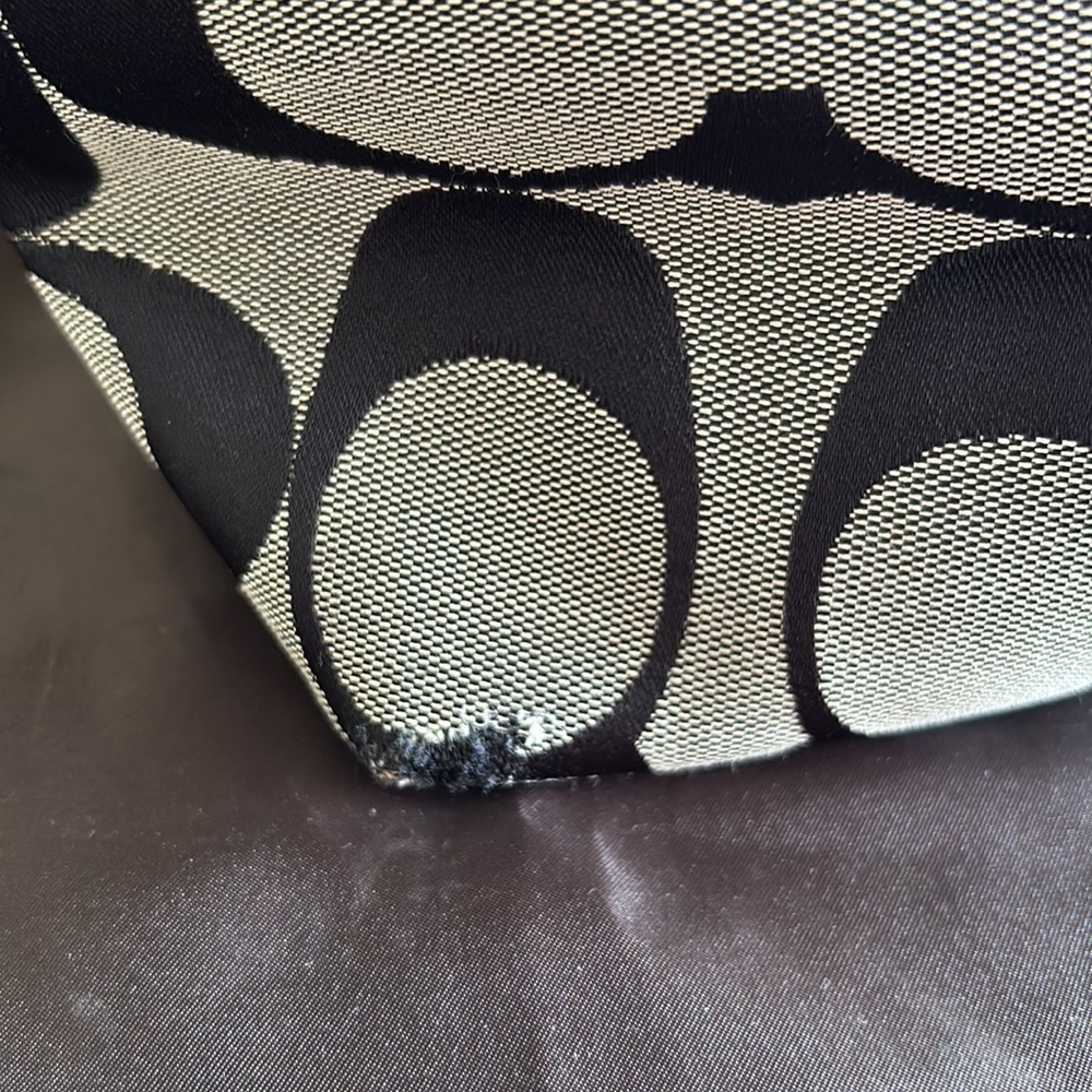 COACH Signature C Black & Gray Purse/Satchel/Handbag - Picture 10 of 16